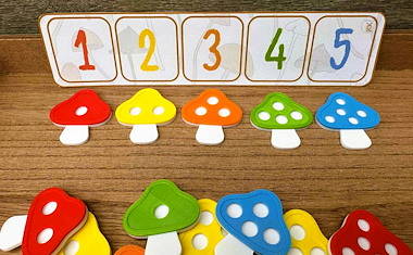 Lesmateriaal tel- en sorteerpaddenstoelen - grote spelbundel van auteur Little Play Friends slide 2