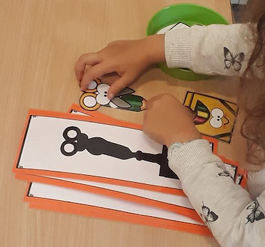 Lesmateriaal stapelen met grappig schoolmateriaal van auteur katrotje slide 2