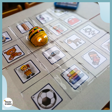 Lesmateriaal B-bot Sinterklaas van auteur Kleuter Kriebels slide 3